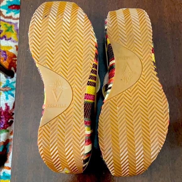 Volatile Leather Multicolored Striped Sandals - Picture 4 of 6